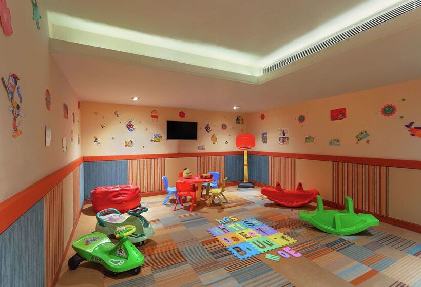 هتل Doubletree By Hilton  Agra