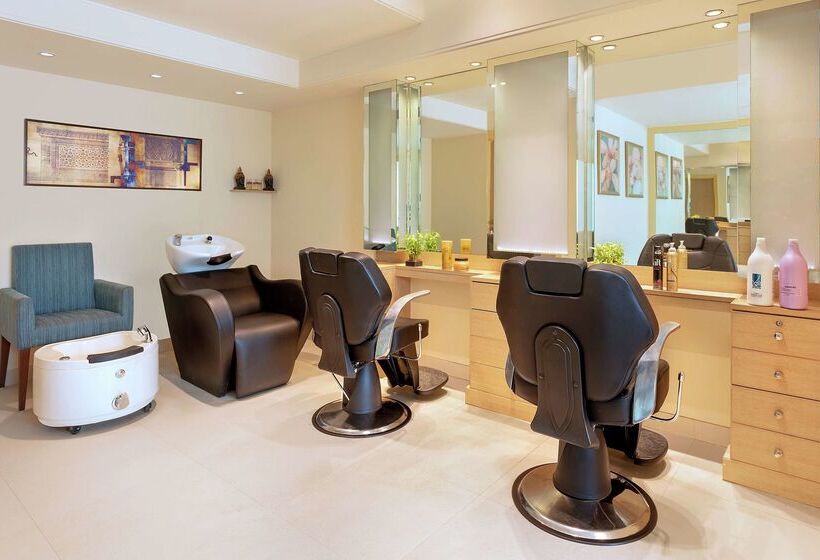 هتل Doubletree By Hilton  Agra