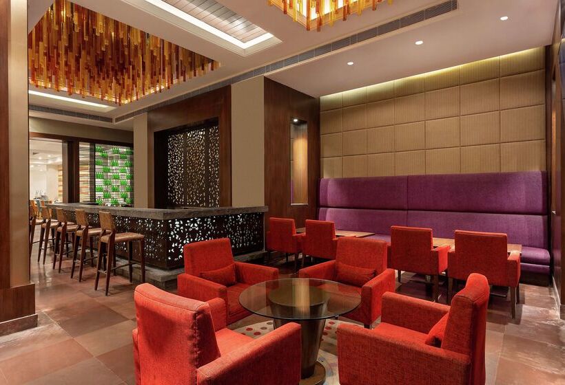 هتل Doubletree By Hilton  Agra