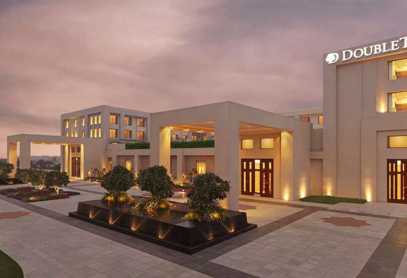 هتل Doubletree By Hilton  Agra