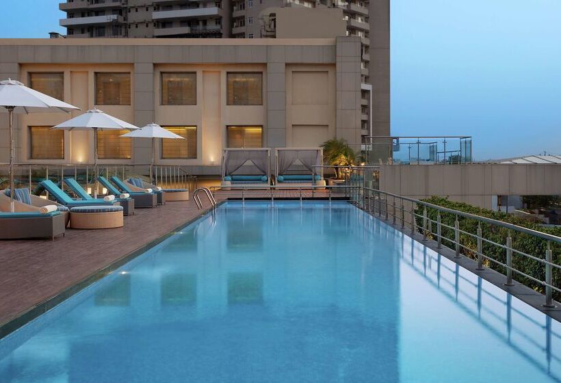 هتل Doubletree By Hilton  Agra