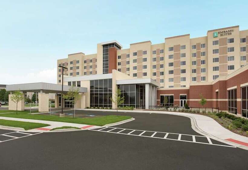 فندق Embassy Suites By Hilton Chicago Naperville