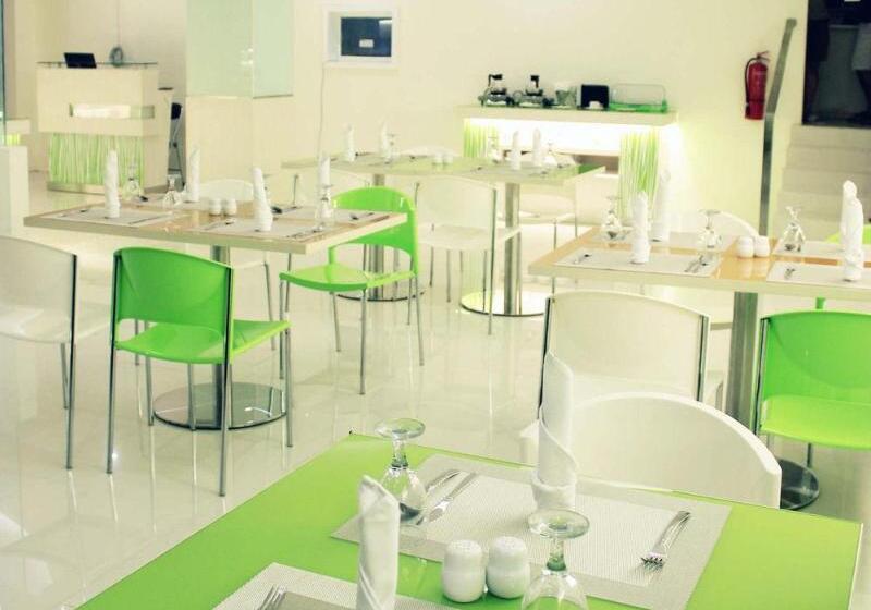 هتل Everbright Ambon