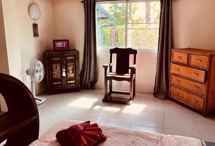 호텔 Good Time Sports Village Koh Mak