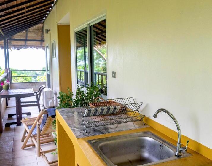 호텔 Good Time Sports Village Koh Mak