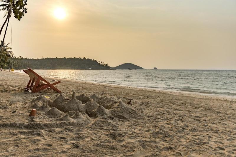 호텔 Good Time Sports Village Koh Mak