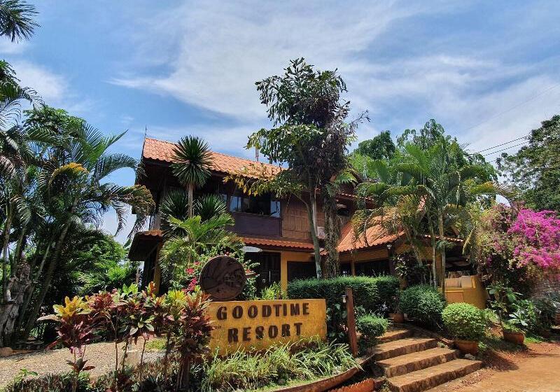 호텔 Good Time Sports Village Koh Mak