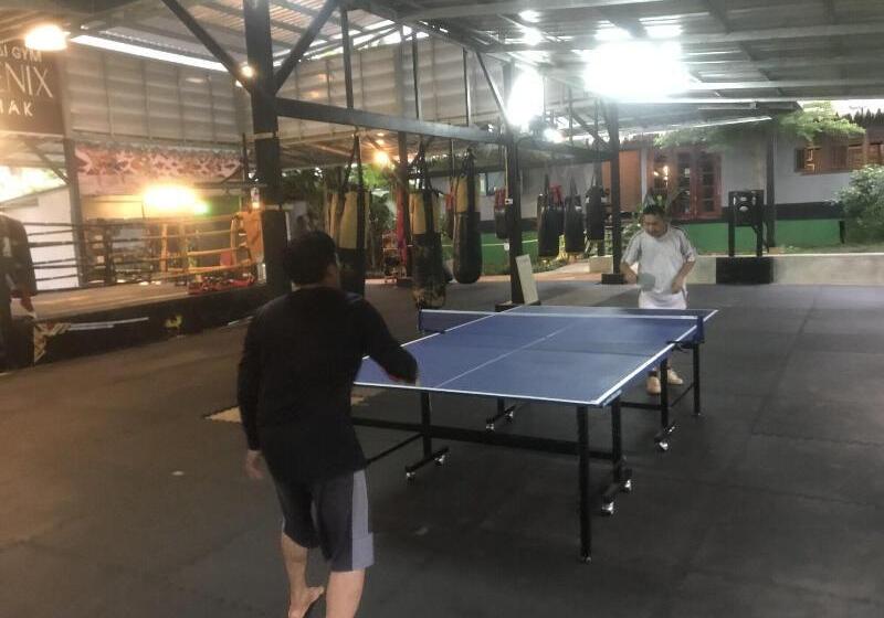 호텔 Good Time Sports Village Koh Mak