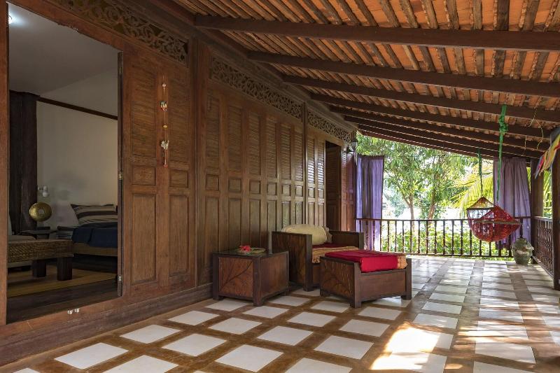 호텔 Good Time Sports Village Koh Mak