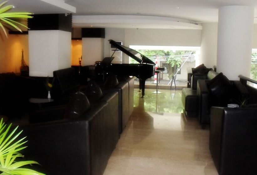 فندق Gran Central