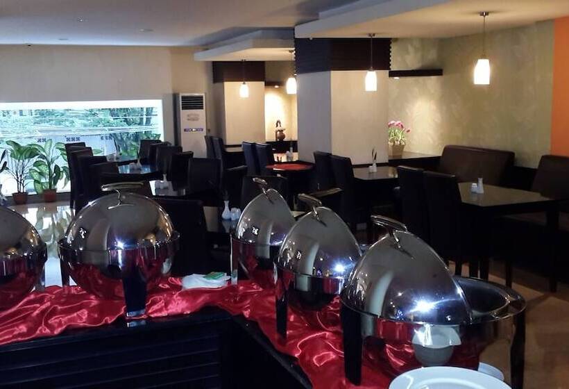 فندق Gran Central