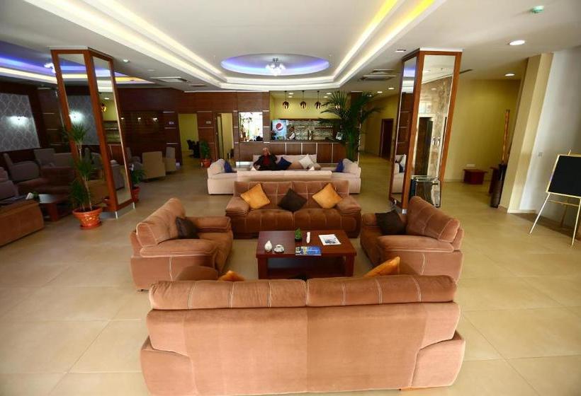 בית מלון כפרי Grand Istanbul