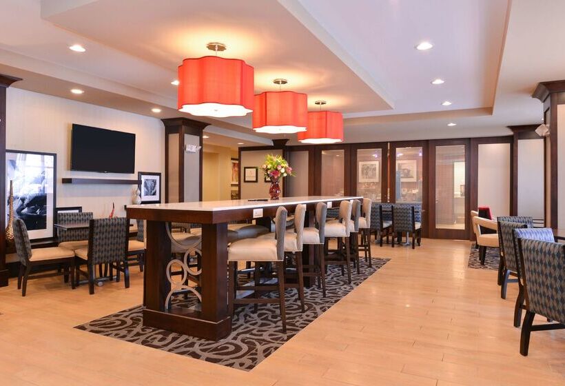 Отель Hampton Inn Potsdam, Ny