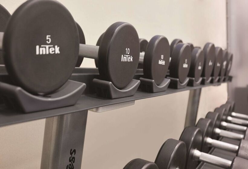 酒店 Hilton Garden Inn Falls Church