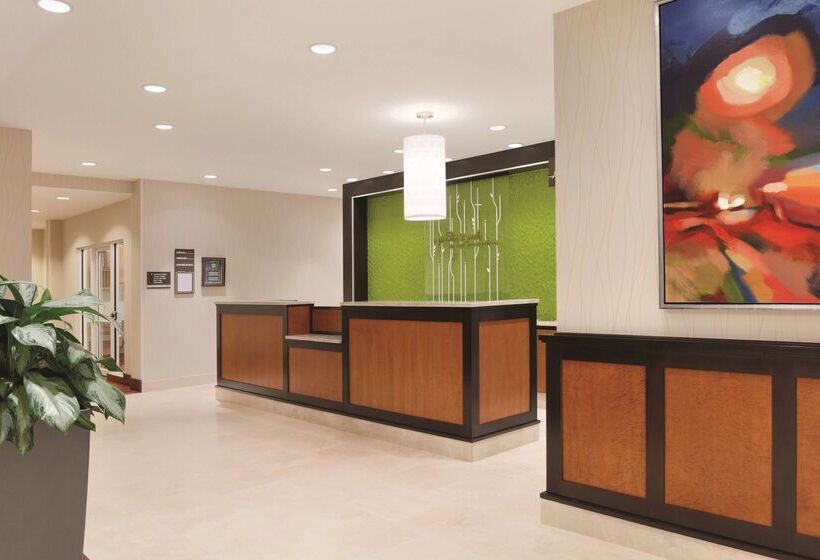 酒店 Hilton Garden Inn Falls Church