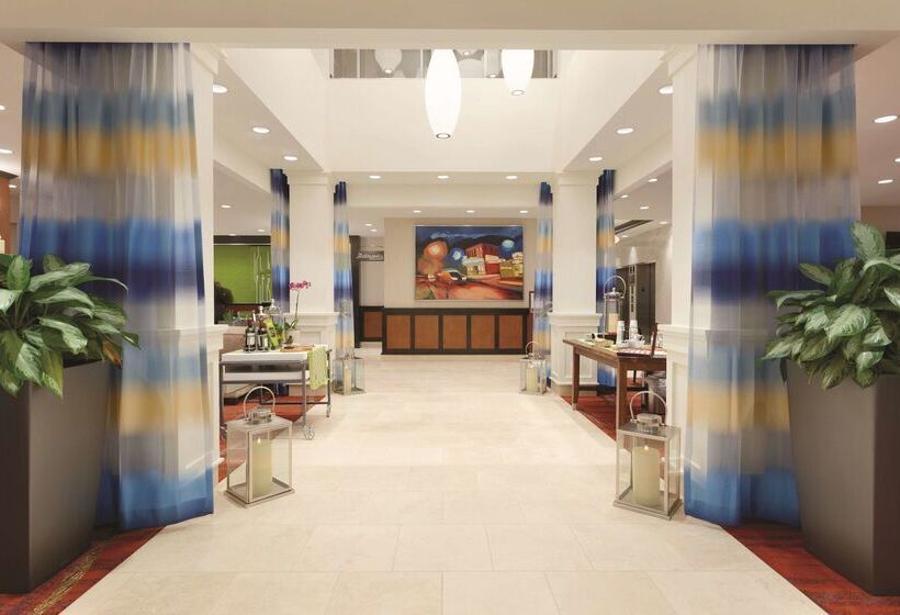 酒店 Hilton Garden Inn Falls Church