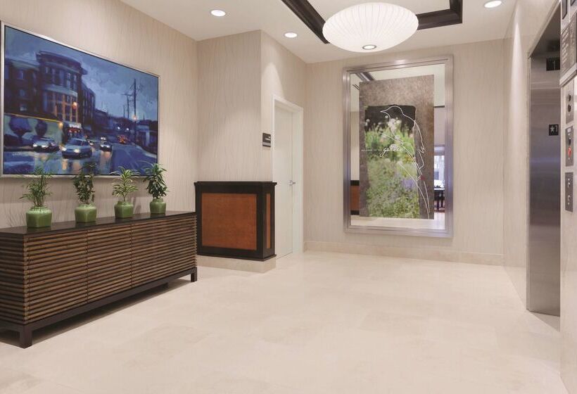 酒店 Hilton Garden Inn Falls Church