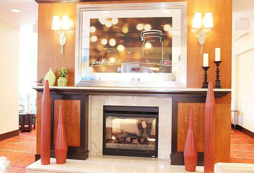 酒店 Hilton Garden Inn Falls Church