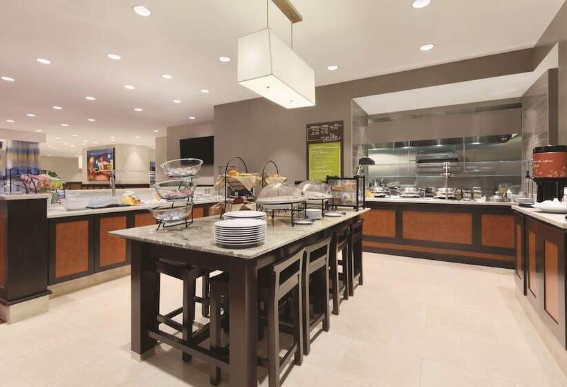 酒店 Hilton Garden Inn Falls Church