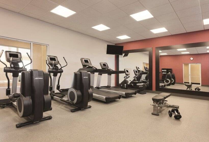 酒店 Hilton Garden Inn Falls Church