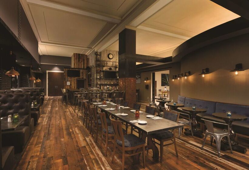 ホテル Hilton Garden Inn Rochester Downtown, Ny