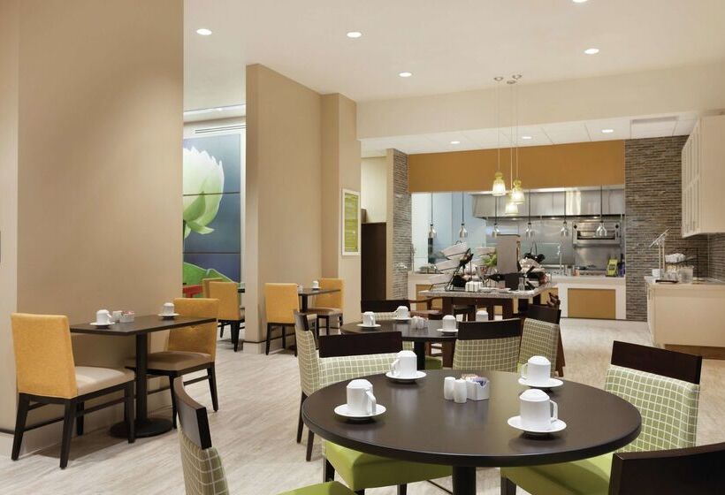 هتل Hilton Garden Inn Rochester Downtown, Ny