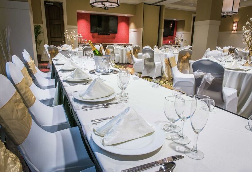 ホテル Hilton Garden Inn Rochester Downtown, Ny