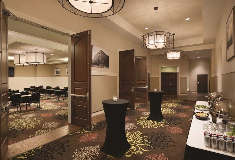 هتل Hilton Garden Inn Rochester Downtown, Ny