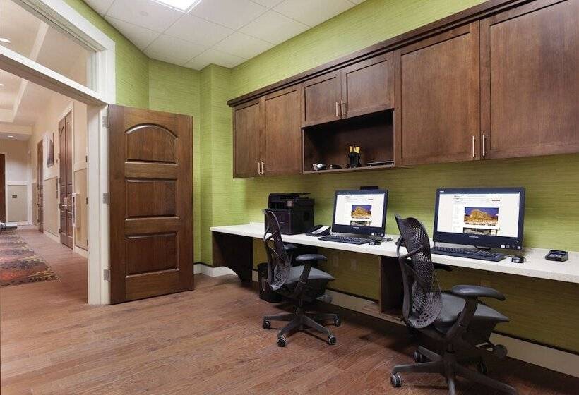 هتل Hilton Garden Inn Rochester Downtown, Ny