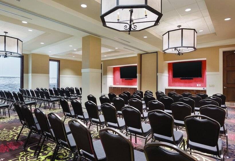 هتل Hilton Garden Inn Rochester Downtown, Ny