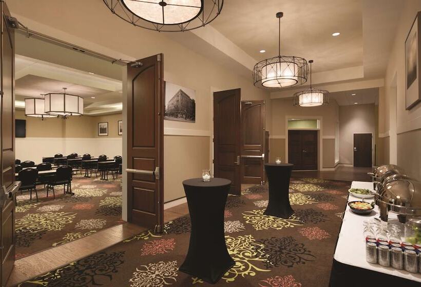 ホテル Hilton Garden Inn Rochester Downtown, Ny