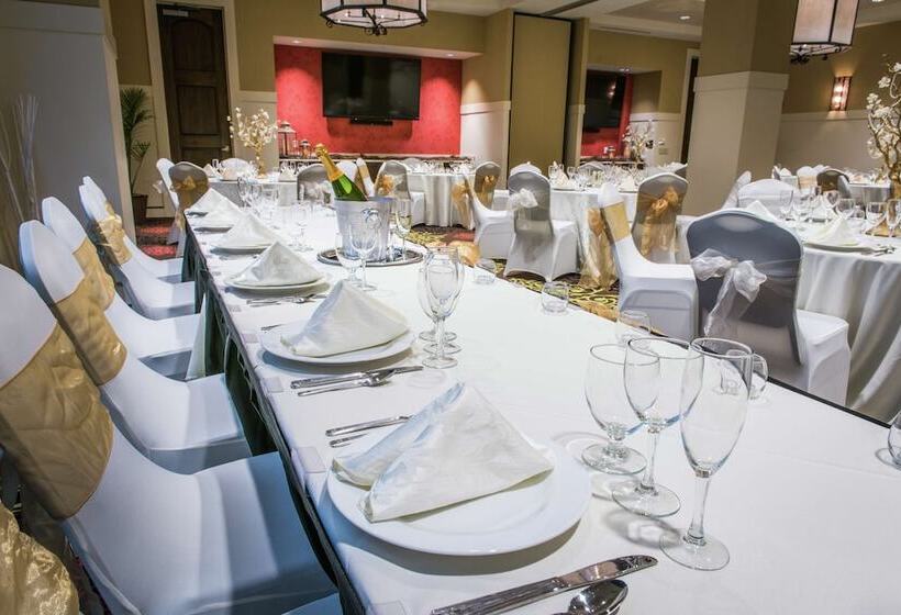 ホテル Hilton Garden Inn Rochester Downtown, Ny