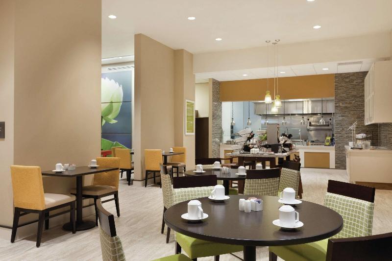 ホテル Hilton Garden Inn Rochester Downtown, Ny
