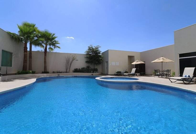 Holiday Inn Hotel & Suites Hermosillo Aeropuerto, An Ihg