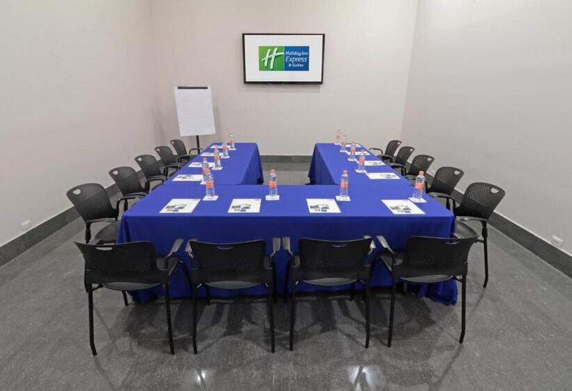 Holiday Inn Express Hotel & Suites Hermosillo, An Ihg