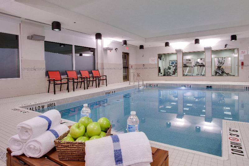 호텔 Holiday Inn Express & Suites Ottawa East Orleans, An Ihg