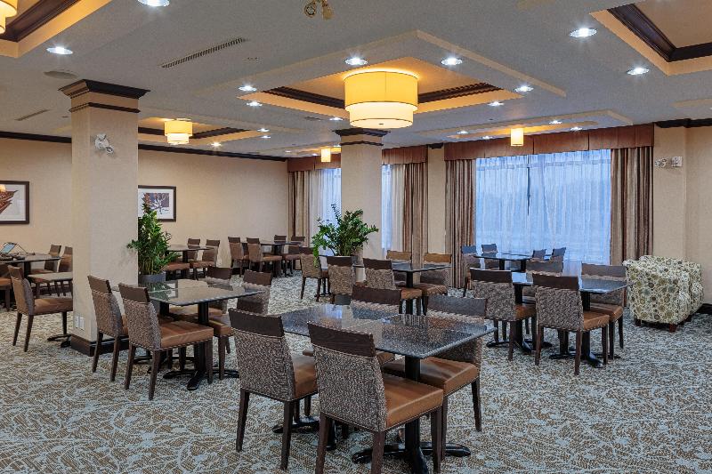 호텔 Holiday Inn Express & Suites Ottawa East Orleans, An Ihg