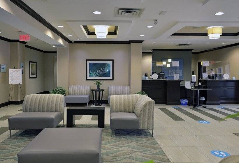 호텔 Holiday Inn Express & Suites Ottawa East Orleans, An Ihg
