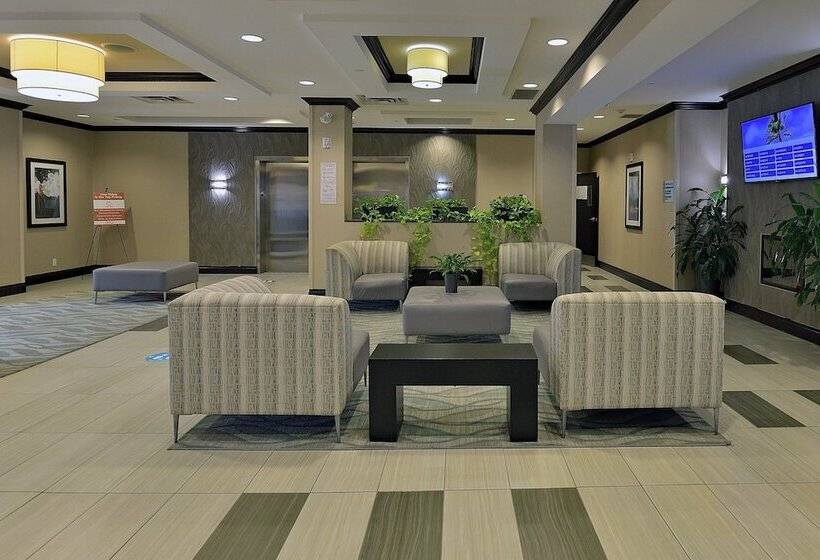 호텔 Holiday Inn Express & Suites Ottawa East Orleans, An Ihg