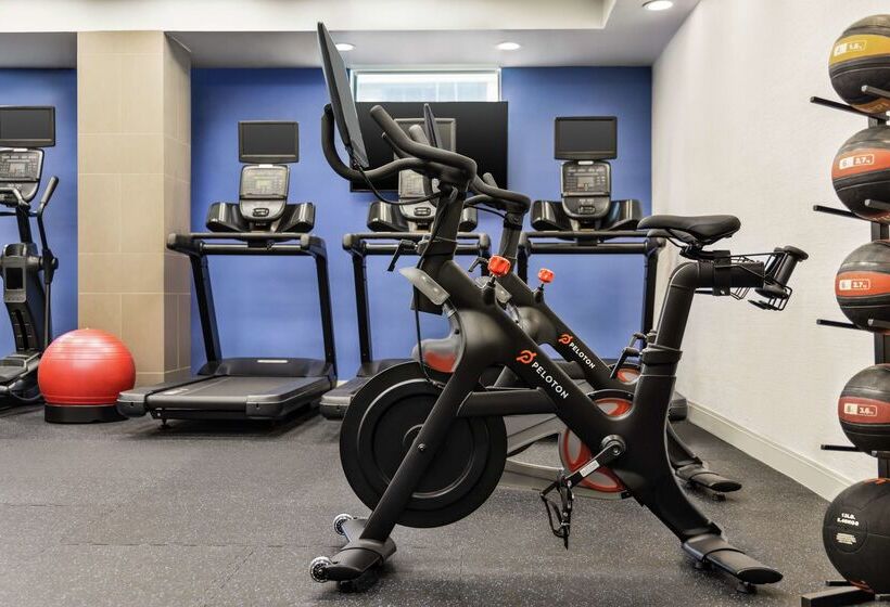 فندق Home2 Suites By Hilton Ny Long Island City/manhattan View