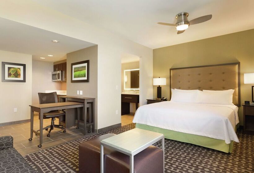 هتل Homewood Suites By Hilton Ankeny