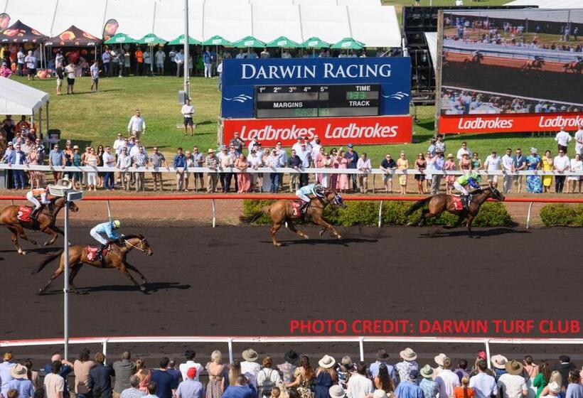 فندق Hudson Parap