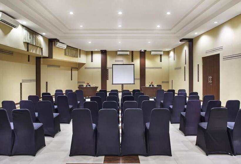 فندق Jambuluwuk Convention Hall & Resort Puncak