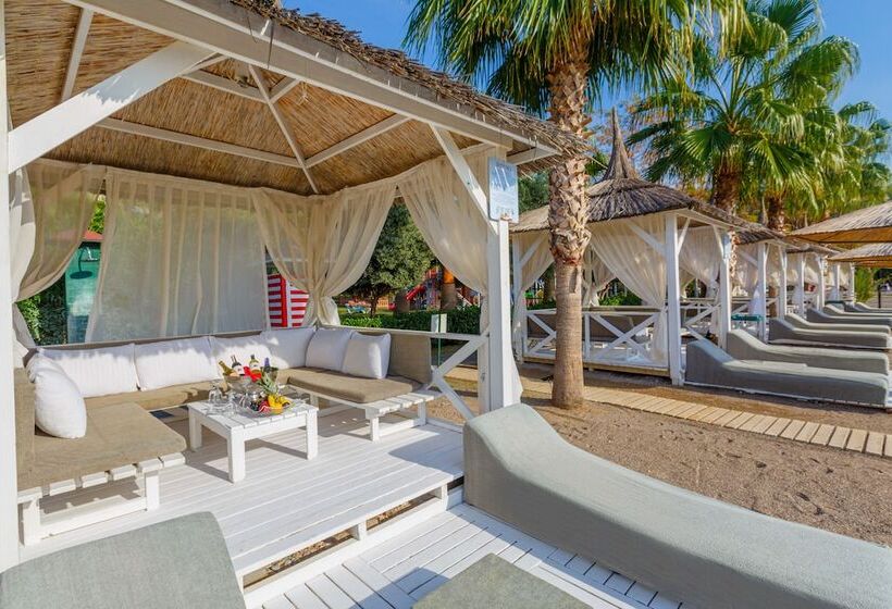 호텔 Justiniano Deluxe Resort