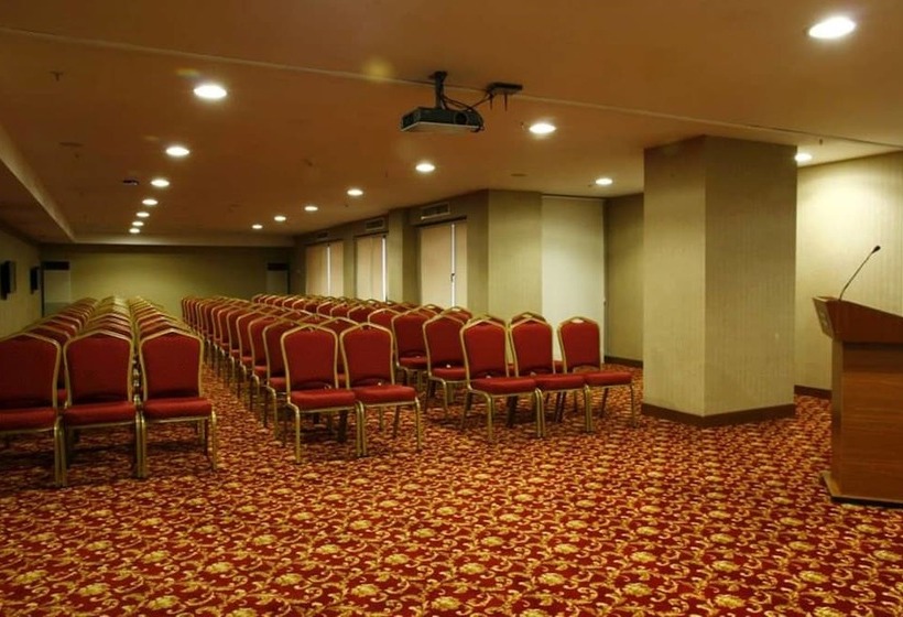 هتل Kelesler Park