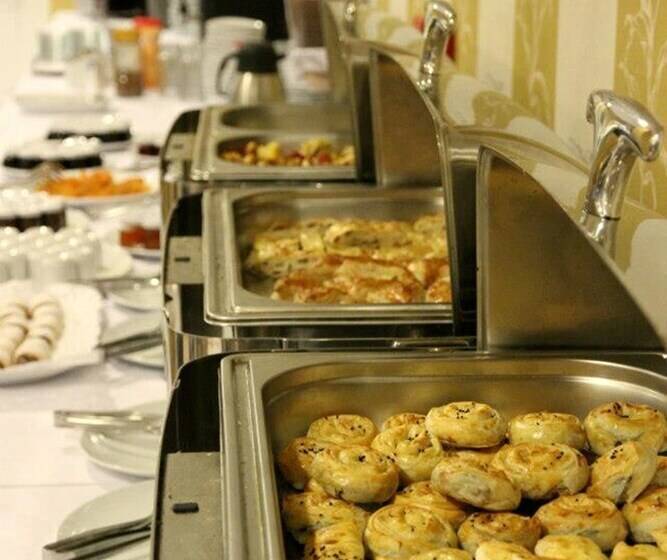 هتل Kelesler Park