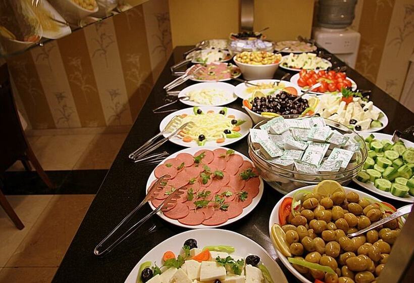 هتل Kelesler Park