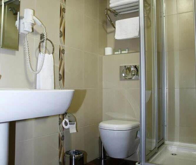 هتل Kelesler Park