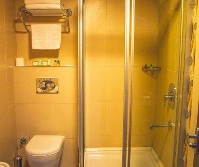 هتل Kelesler Park