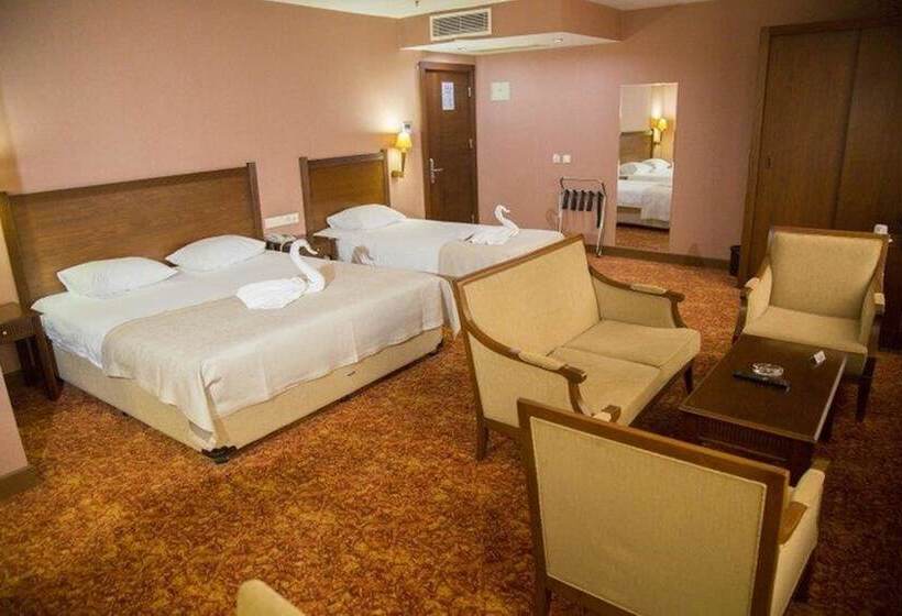 هتل Kelesler Park